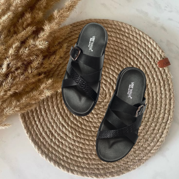 TR-118 Black sandal view 2